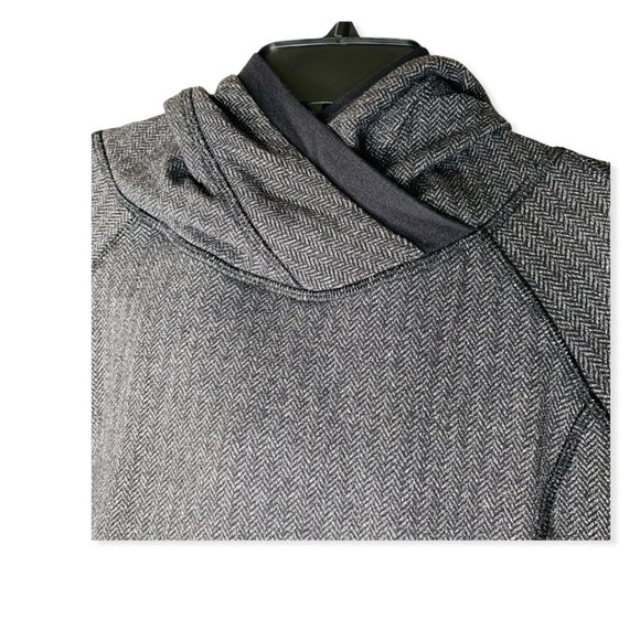Lululemon Think Fast Hoodie Size 8 - Picture 3 of 6